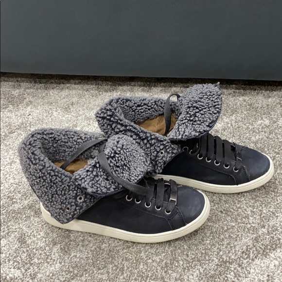 Ugg shoes - Picture 5 of 5